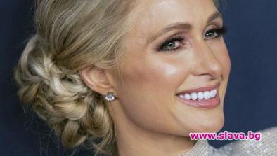 Парис с нова книга – ще продава на гърба на Джесика Симпсън