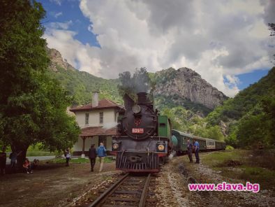 БДЖ организира пътуване с парен локомотив по теснолинейката