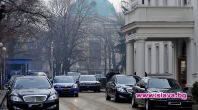 3000 коли с 1000 шофьори обслужват чиновници в министерствата