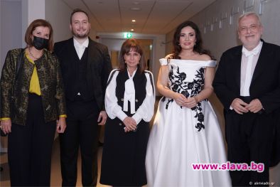 Президентът на Гърция аплодира Соня Йончева