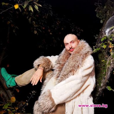 Карамазов става личен фотограф на Иво Димчев