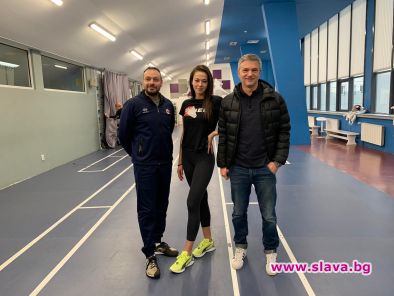 Мис България 2021 се готви за световната купа по фехтовка