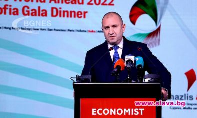 Радев е в самоизолация, съпругата му е с ковид