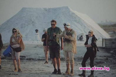 Тео Ушев с първа игрална премиера