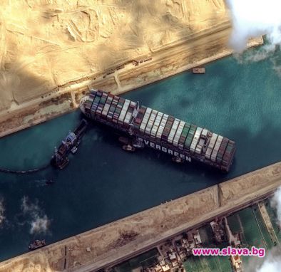 Гледаме Заседнал в Суецкия канал 