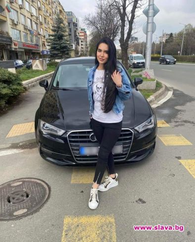 Дъщерята на Бони с Ауди от близалка