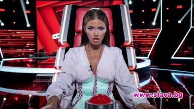 Дара с годежен пръстен