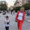 Мая на сладолед с внука