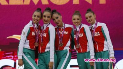 Издигнаха паметник на златните ни момичета в Япония (ВИДЕО)