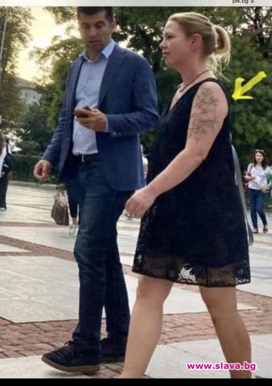 Линда татуирана на театър
