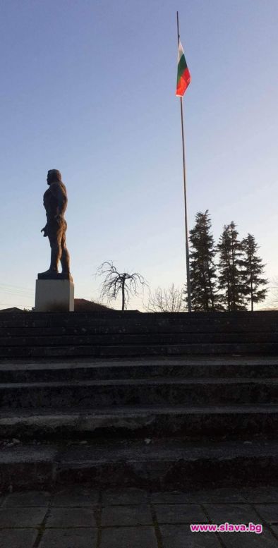 130 г. Дан Колов честват на 26 декември в Сенник