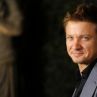 Джеръми Ренър е изписан от болница след инцидента със снегорин