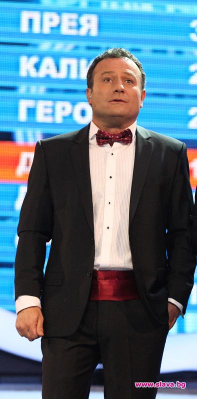 Рачков тръгва на турне със забраненото си шоу