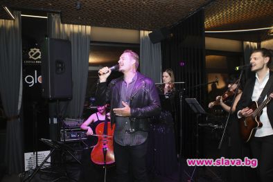 Звездата от BLUE Лий Райън с ексклузивен концерт в София