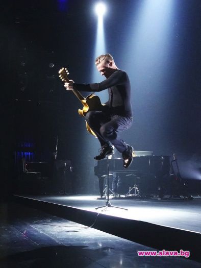 Брайън Адамс идва у нас на 8 декември