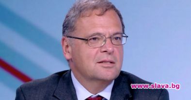  Британски поданик ли е екоминистърът? Веднъж вече мина схемата Петков