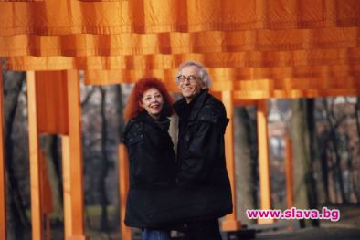  Сотбис продава на търг автограф на Кристо