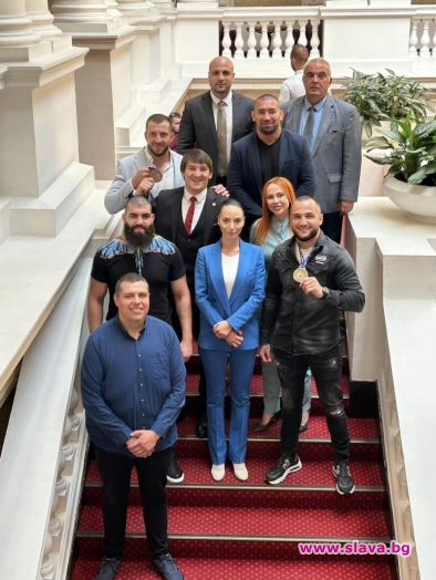 Сумистите - първи шампиони в парламента