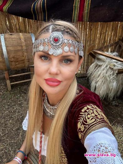 Шарлопова - най-красива на събора в Жеравна: Фотофакт