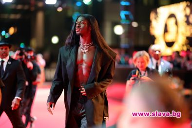 Забавиха премиерата на филма за Lil Nas X заради сигнал за бомба