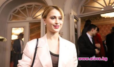 Хага просълзи Мария Бакалова