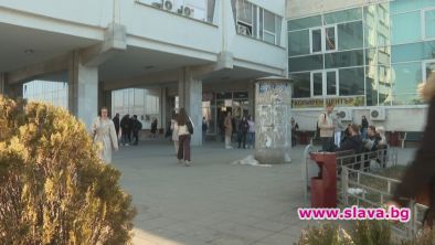 Плащаш 2-рия семестър, после ти връщат парите: Каша във ВУЗ-овете от