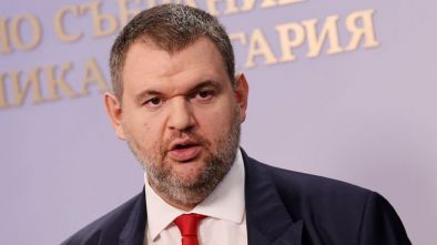 Пеевски със сигнал до прокуратурата, ДАНС и МВР срещу сайтове заради дезинформационна война