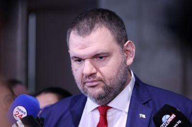 Пеевски и Прокопиев били заедно при Борисов в централата.
