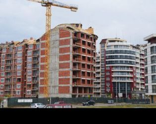 €1980/кв.м. средно за жилище в София, €680 среден наем
