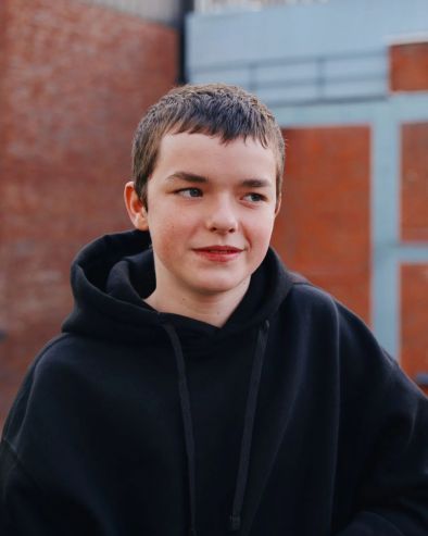 Бих се радвал на кариерата на Леонардо ди Каприо: Звездата от Adolescence Оуен Купър