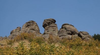 Истински козунак в Етър край морето, кръстен на храст и скалите 3-ма братя: Тайната на Айтос