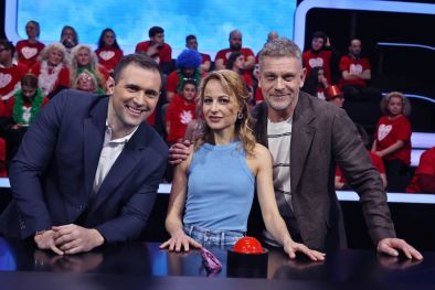 Зл.Йочев, Цънцарова, Боряна Братоева и Влади Зомбори във великденския епизод на Аз обичам България