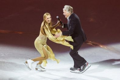 Говорителят на Путин денси на лед: Видео на деня