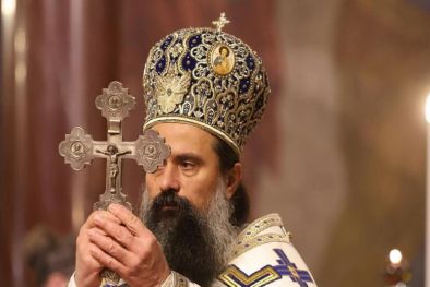 Не вярвам, че има родители, които да не искат децата им да бъдат добри, грижовни, честни: Патриархът