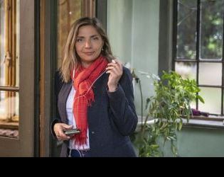 Заплахи от Mastercard-шефка към медии и организации, иде от ДС-банка