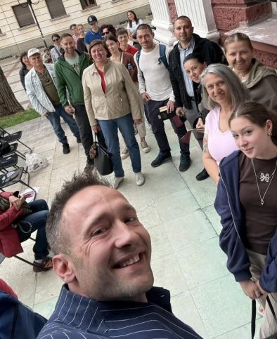 Любими актьори благодариха на публиката на касите на Народния театър