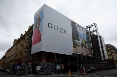 Как Gucci повлече Kering към дългова криза от 10,5 милиарда евро