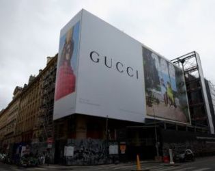 Как Gucci повлече Kering към дългова криза от 10,5 милиарда евро