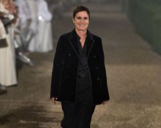 Мария Грация Кюри напуска Dior след 9 години начело