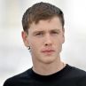 Трябва всички да са честни с теб, ако искаш да си режисьор: Харис Дикинсън