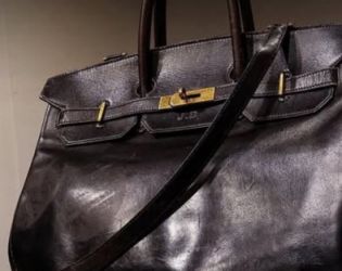 Оригиналната чанта Hermes на Джейн Бъркин беше продадена за 10 милиона долара