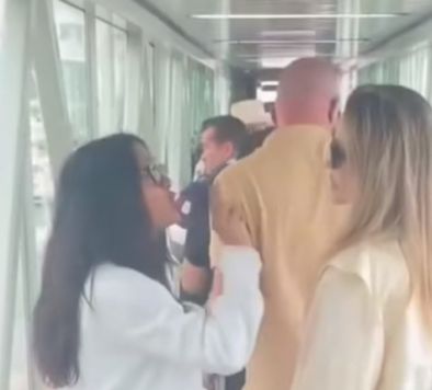 Анджелина Джоли и Салма Хайек предизвикаха сензация във Веракрус с мистериозна визита при губернатор