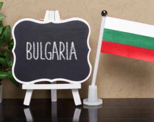 Как да разпознаем истинското българско кисело мляко? Съветите на експертите от Ел Би Булгарикум