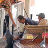 Джуд Лоу падна на слизане от водно такси във Венеция