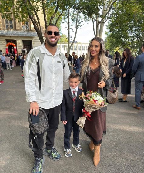 Благо на почивка с новата, докато Златка и Карен изпратиха сина им на училище