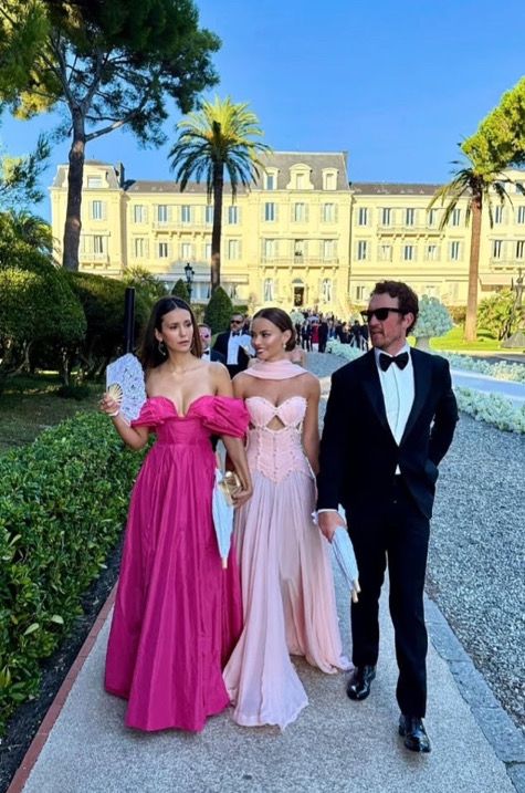 Сватба за $10 милиарда: Нина Добрев, Зак Ефрон и Майлс Телър на пищното тържество на криптомилиардер