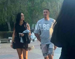 Само в Slava.bg: Симона Загорова изловена с млад спортяга