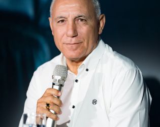Правят филм за живота ми: Стоичков