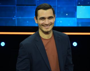 Юлиан Костов е водещият на хитовия формат “The Floor” в България