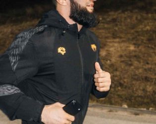 Непобеденият Хамзат Чимаев е в България за седмица